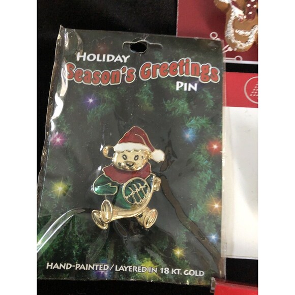 Lot Of 5 VINTAGE CHRISTMAS PINs New And 2006 Boyd’s Bear Pin - Picture 7 of 8